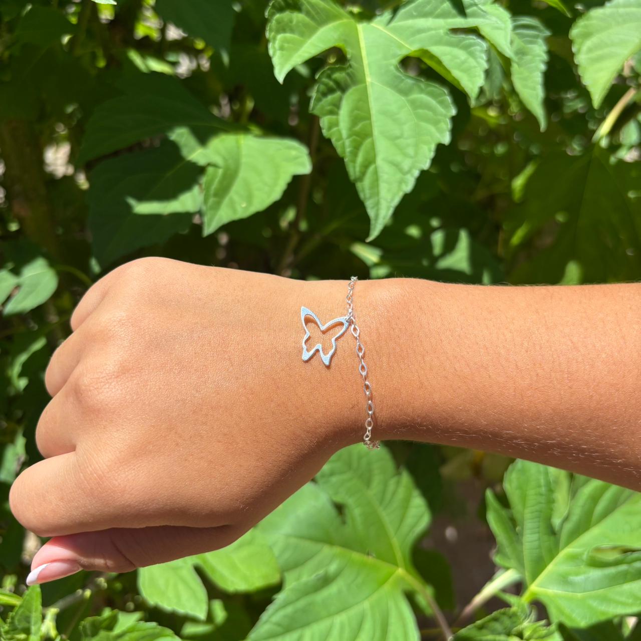 Pulseira com Borboleta Vazada 18cm em Prata 925 - Imagem 3