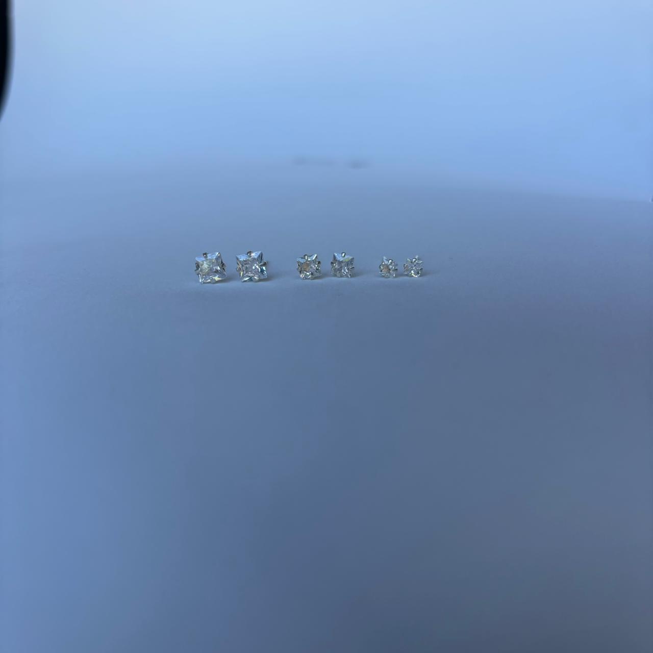 Trio Brincos Ponto De Luz 5-4-3mm Cristal em Prata 925 - Imagem 3